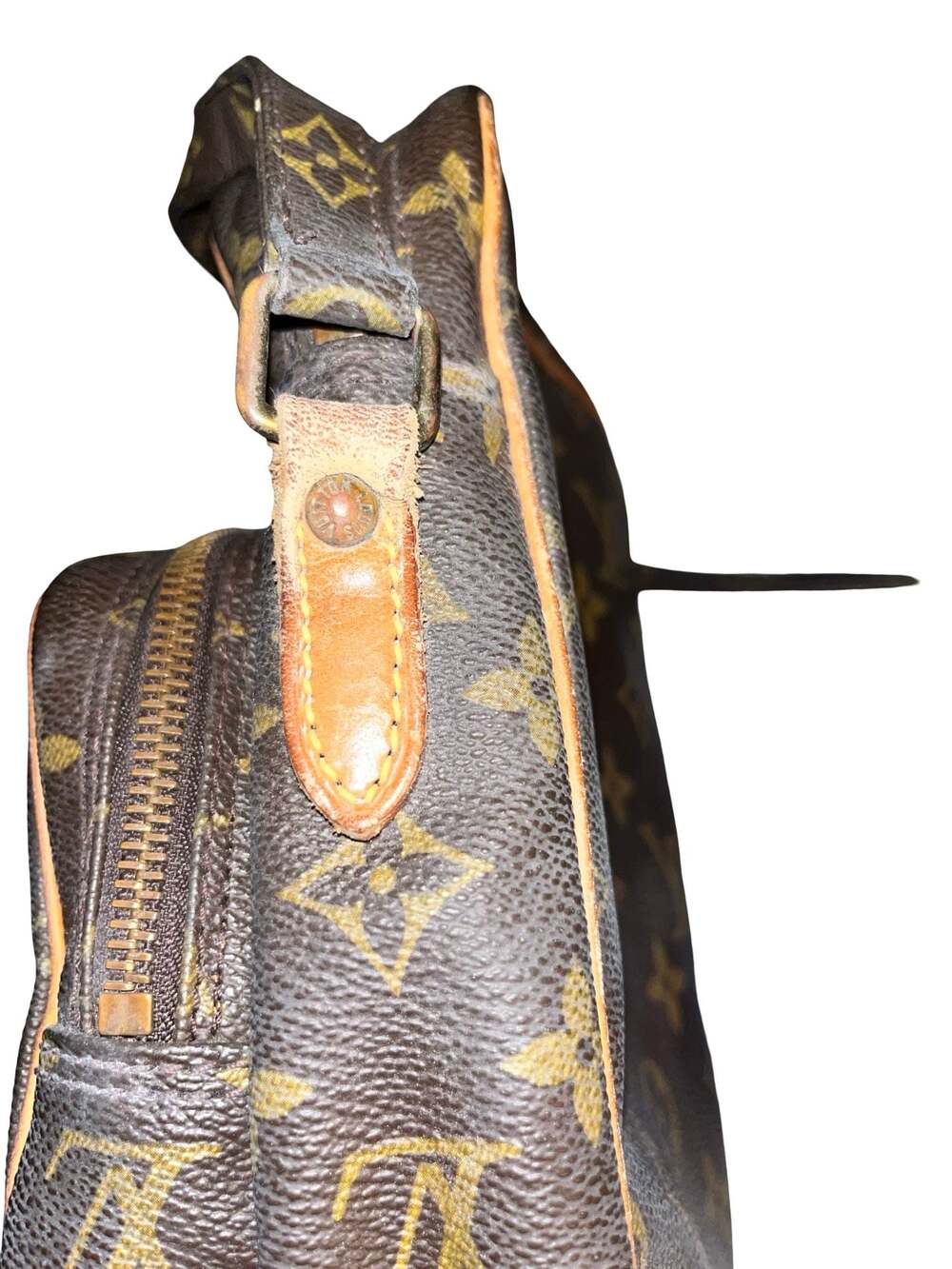 Louis Vuitton Monogram Amazone M45236 Crossbody Bag - Picture 15 of 16